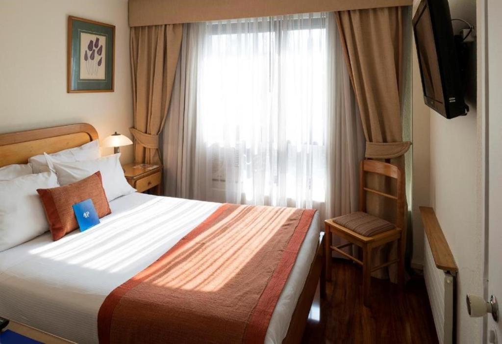 Hotel Presidente Сантьяго Экстерьер фото